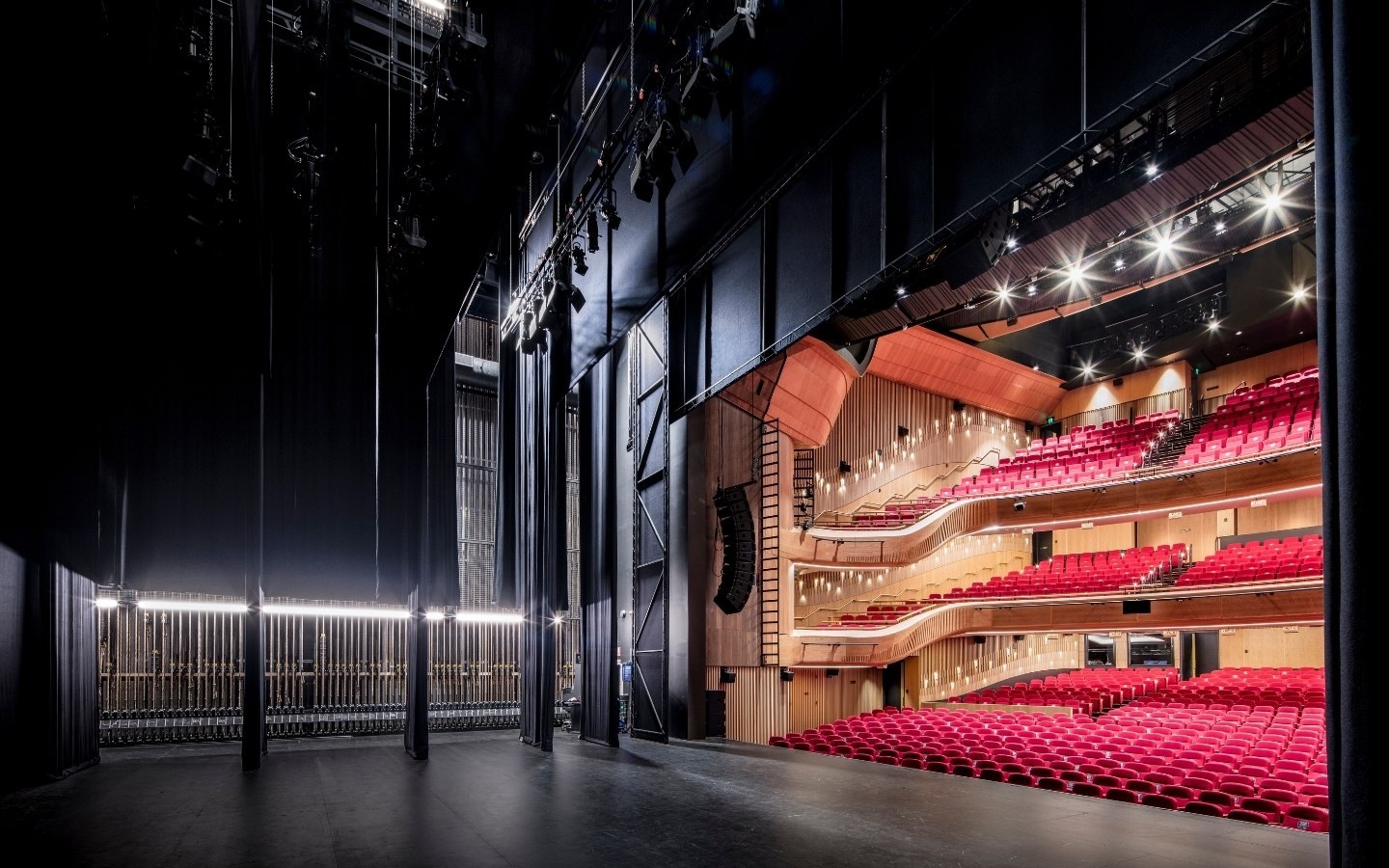Her Majesty's Theatre • Adelaide Festival Centre